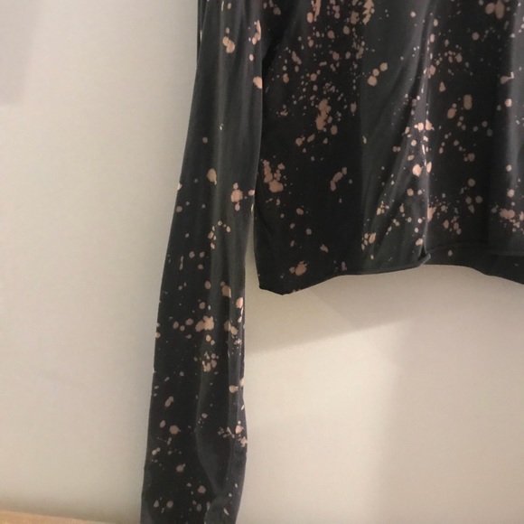 NWT Zara Long Bell Sleeved Crop Top - Picture 3 of 4